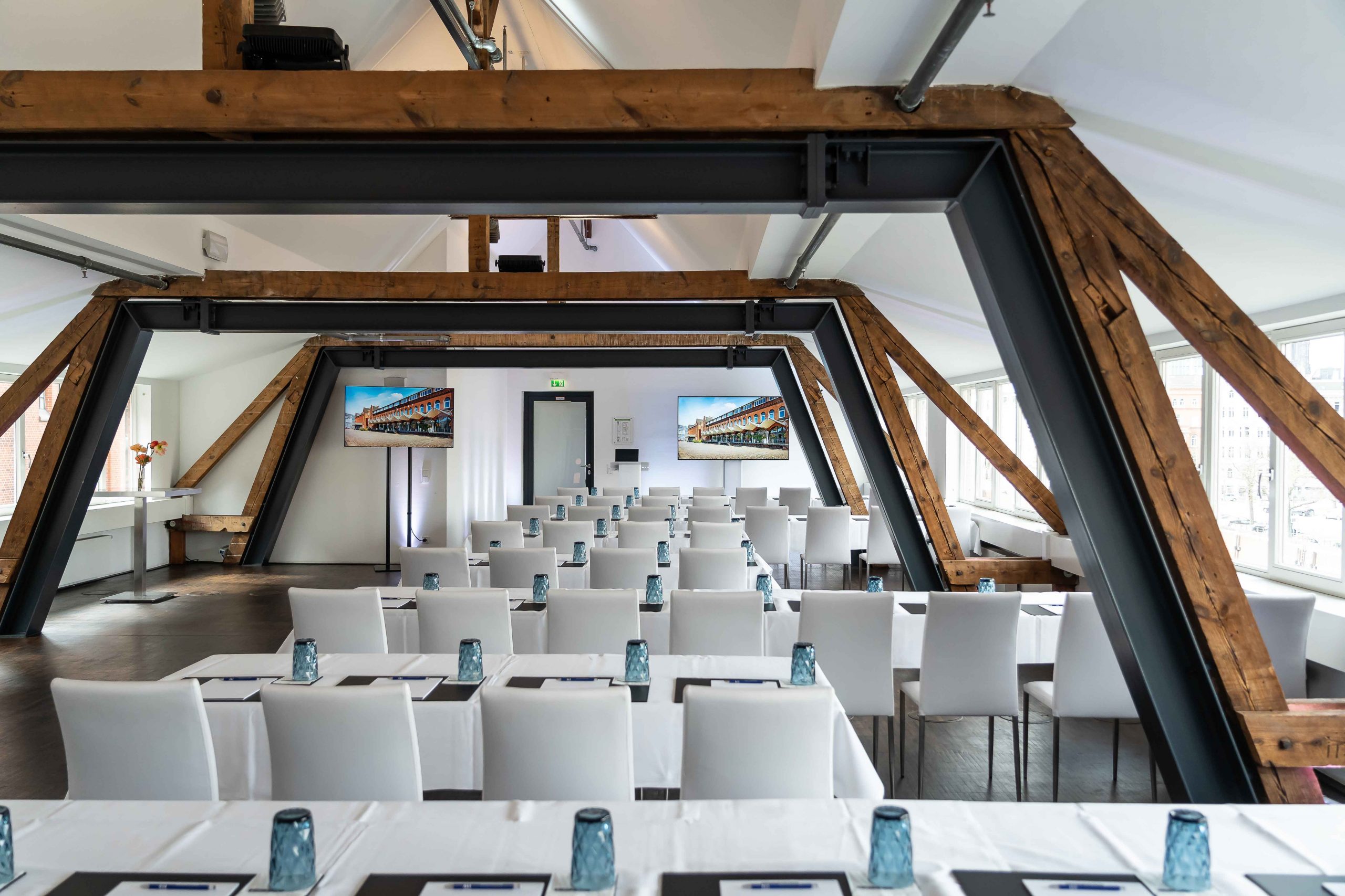 Ehemaliges Hauptzollamt Zolllagerloft Konferenzraum